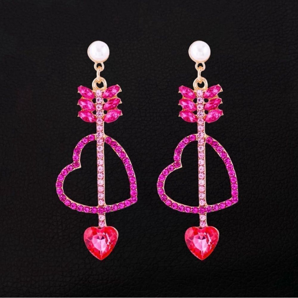 EARRINGS! Betsey Johnson Pink Heart and Arrow Drop Earrings BNWT